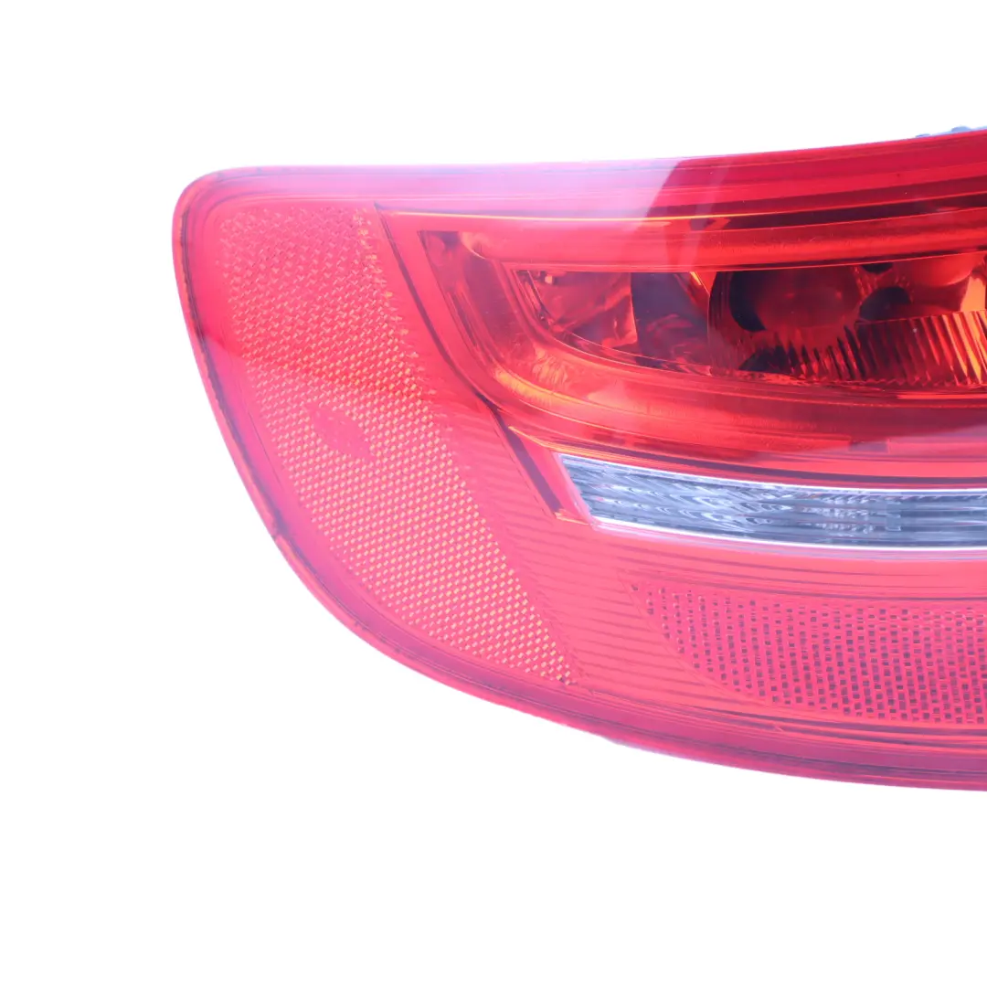 Audi A3 8P Hinten Links Rücklicht Kofferraumdeckel Heck Klappe Außen - SKU 8P4945095E - Teilenummer 8P4945095E