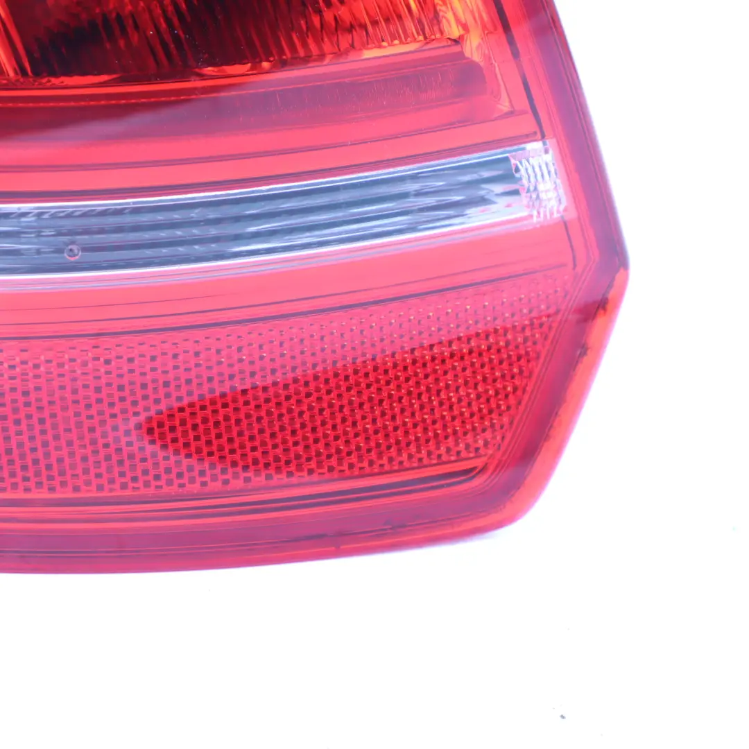 Audi A3 8P Hinten Links Rücklicht Kofferraumdeckel Heck Klappe Außen - SKU 8P4945095E - Teilenummer 8P4945095E