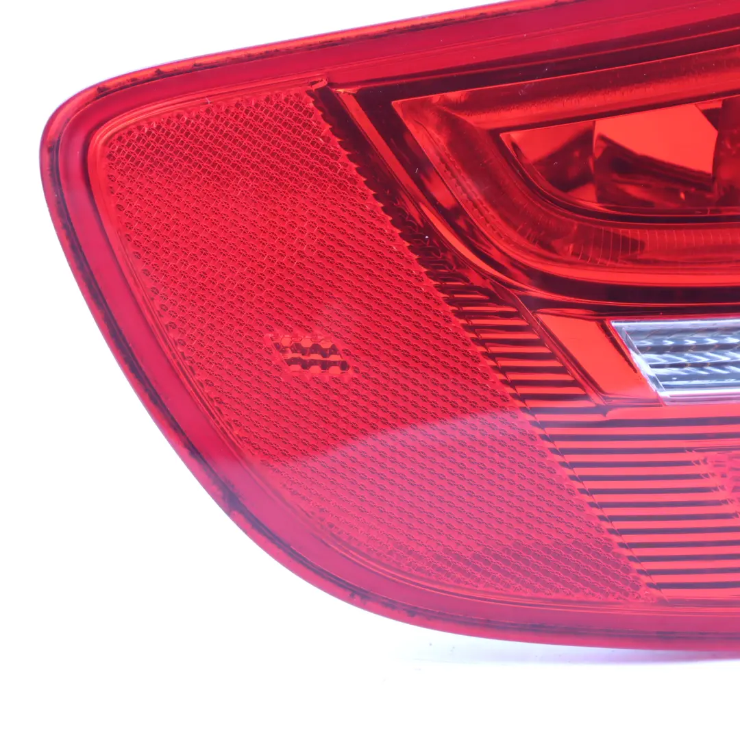 Audi A3 8P Hinten Links Rücklicht Kofferraumdeckel Heck Klappe Außen - SKU 8P4945095E - Teilenummer 8P4945095E