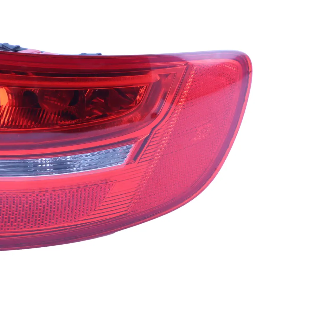 Audi A3 8P Feu arrière droit coffre Couvercle hayon extérieur - SKU 8P4945096E - Numéro de pièce 8P4945096E