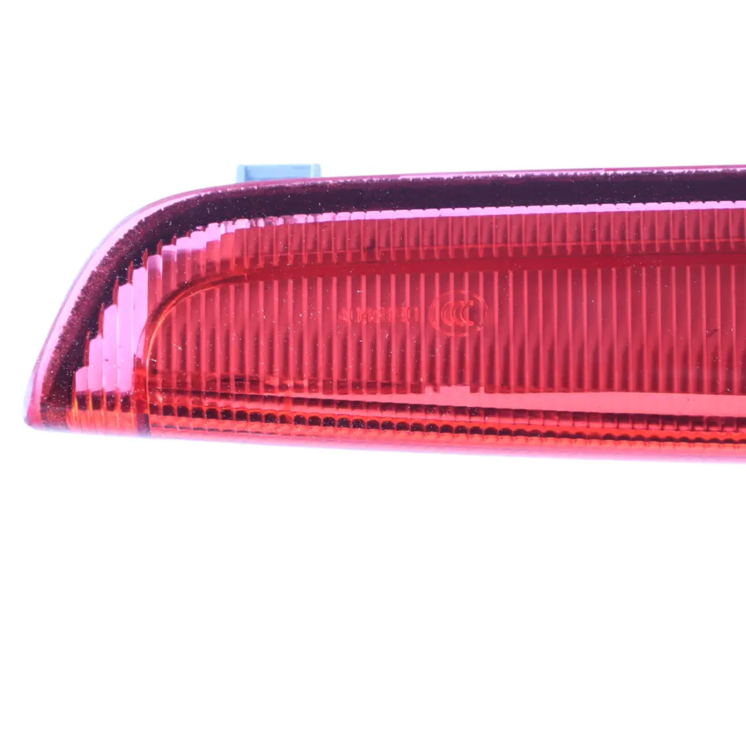 Luce Freno Posteriore Terza Luce Stop per Audi A3 8P con numero di parte 8P4945097 Audi A3 8P Luce Freno Posteriore Terza Luce Stop - SKU 8P4945097 - Numero di parte 8P4945097