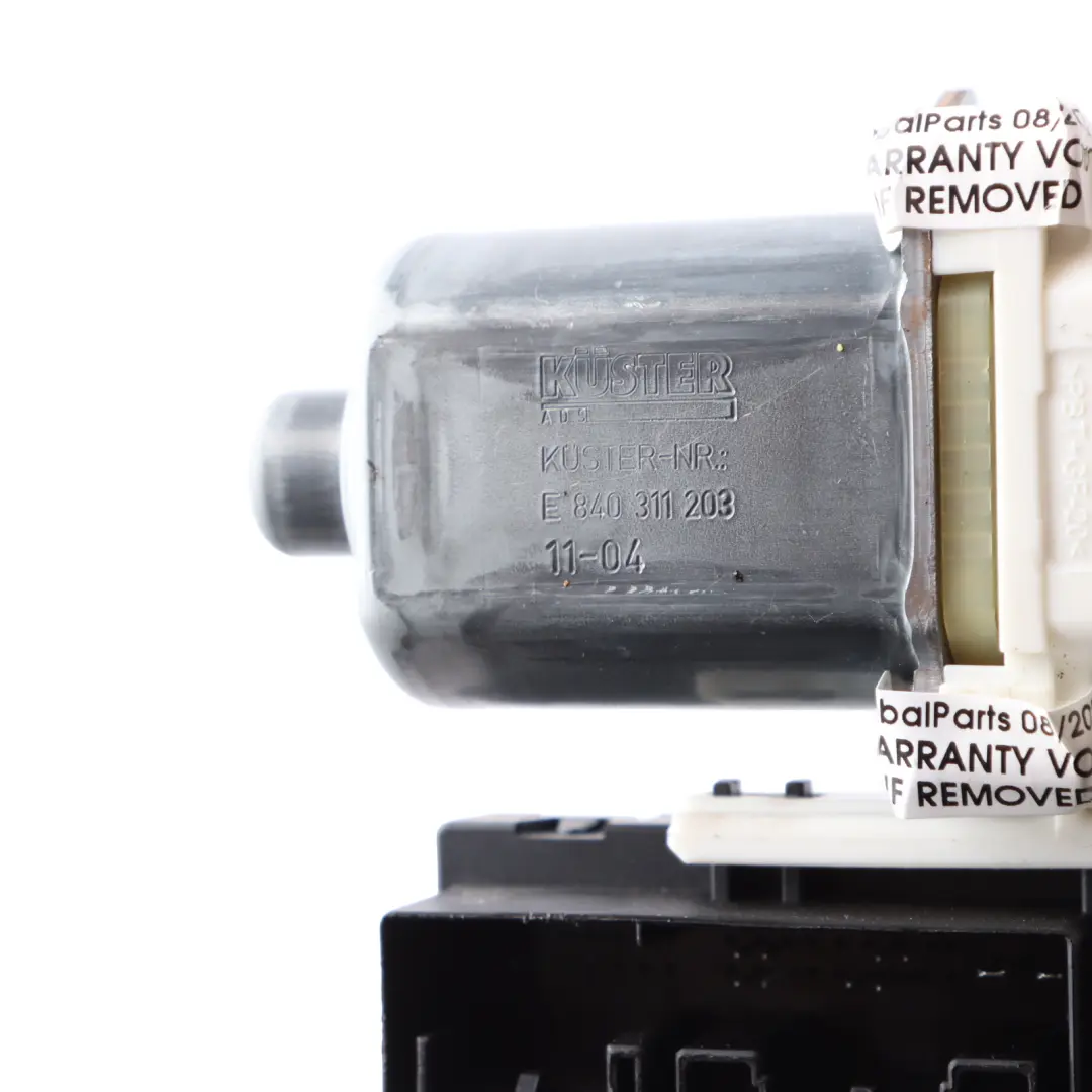  Moteur de régulateur de lève vitre de porte arrière droite Audi A3 8P - SKU 8P4959802F - Numéro de pièce 8P4959802F