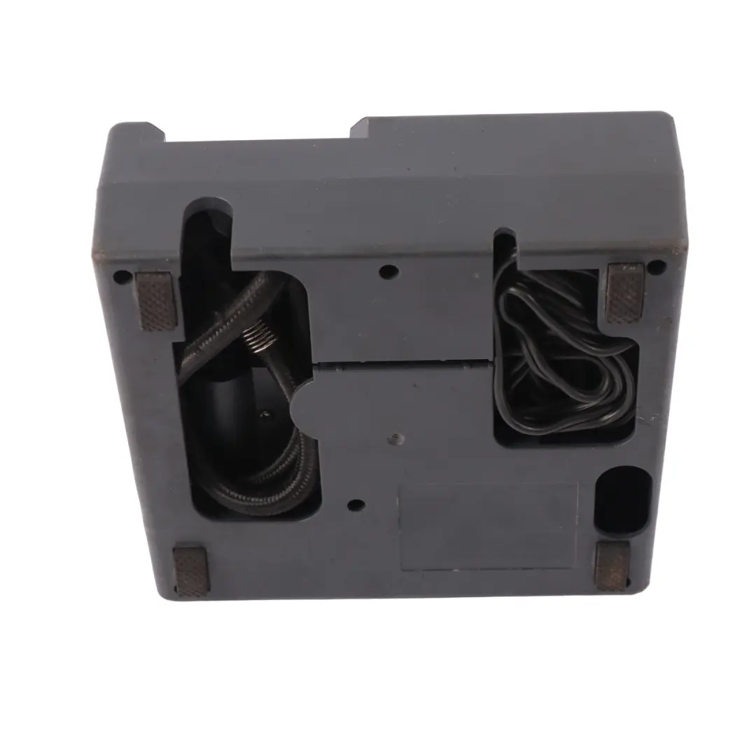 Ford Transit Fiesta Ka Mondeo Focus Tyre Inflator Air Compressor 8V2119G525AA - SKU 8V21-19G525-AA - Part number 8V21-19G525-AA