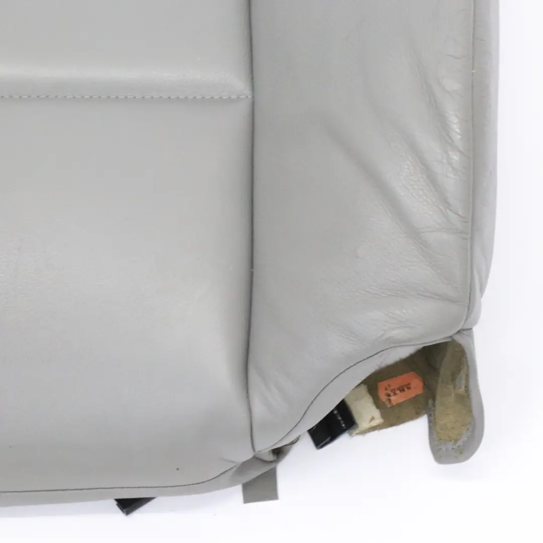 Housse De Dossier De Siège Avant Gauche Cuir Gris pour BMW E93 à propos du numéro de pièce 9117697 BMW E93 Housse De Dossier De Siège Avant Gauche Cuir Gris - SKU 9117697 - Numéro de pièce 9117697