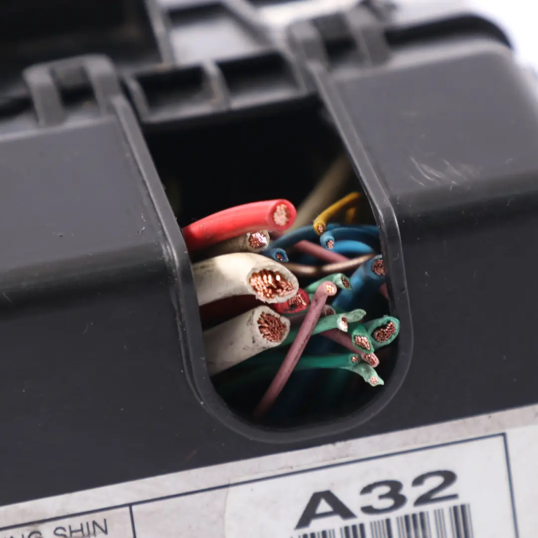 Hyundai H-1 Skrzynka Bezpieczników Moduł Przekaźników ECU 91401-4H161 - SKU 914014H161 - Numer Części 914014H161