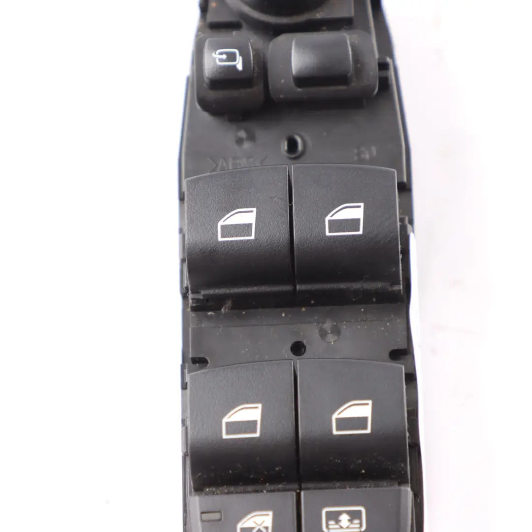 Panel Sterowania Przyciski Szyb Lusterek do BMW F01 F02 F03 o numerze 9163578 BMW F01 F02 F03 Panel Sterowania Przyciski Szyb Lusterek - SKU 9163578 - Numer Części 9163578