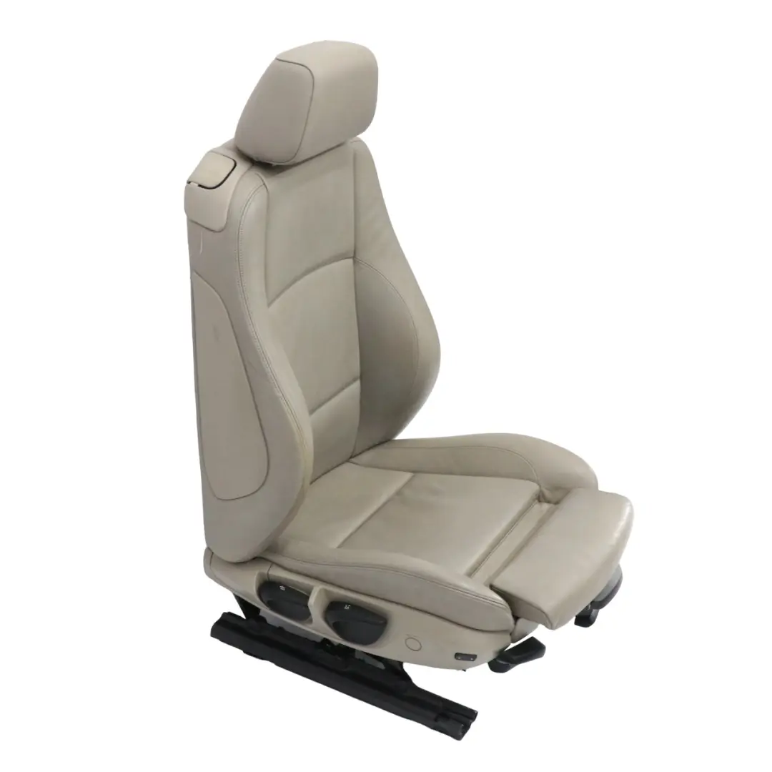 Fotel Przedni Prawy Sport Skórzany Wnętrze Boston Beige do BMW E81 E82 o numerze 9164940 BMW E81 E82 Fotel Przedni Prawy Sport Skórzany Wnętrze Boston Beige - SKU 9164940-1 - Numer Części 9164940