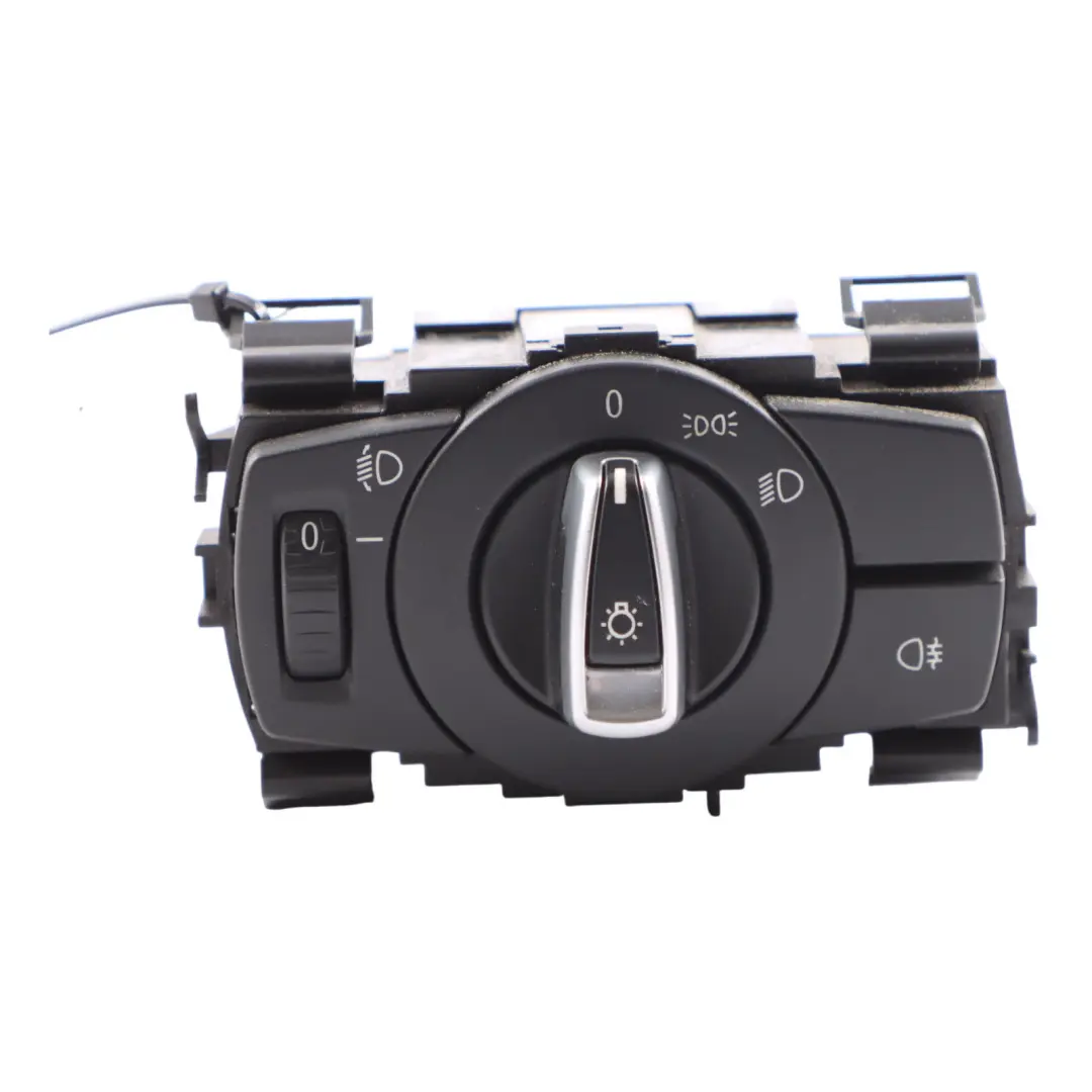 Interruttore fari Elemento controllo luce Pannello per BMW E82 E88 E90 E91 LCI con numero di parte 9169401 BMW E82 E88 E90 E91 LCI Interruttore fari Elemento controllo luce Pannello - SKU 9169401 - Numero di parte 9169401