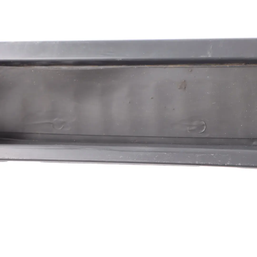 Kratka Wentylacyjna Zderzaka Tył Prawa Lewa do Mini Cooper Cabrio R52 o numerze 9171481 Mini Cooper Cabrio R52 Kratka Wentylacyjna Zderzaka Tył Prawa Lewa - SKU 9171481 - Numer Części 9171481