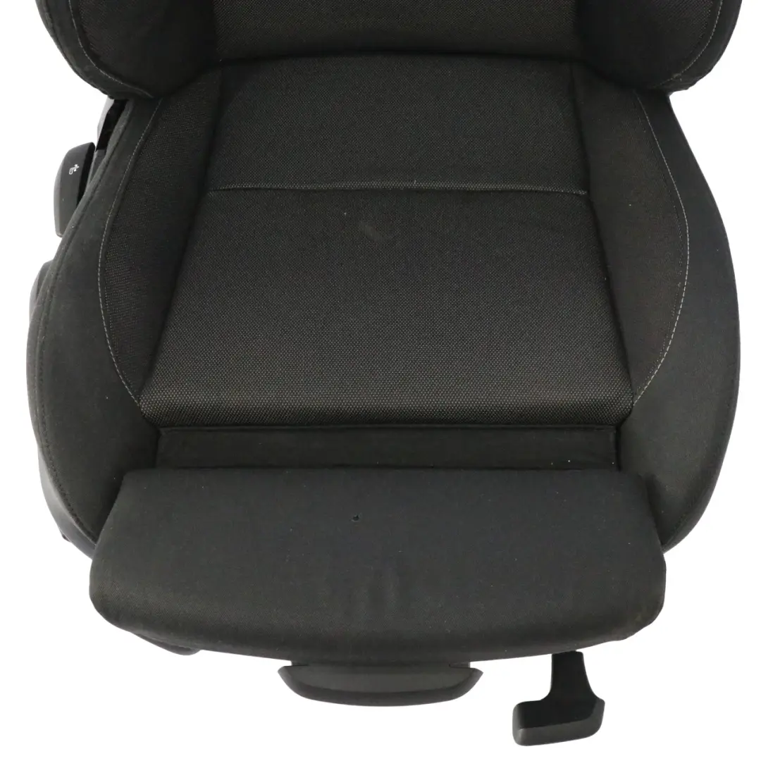 Siège avant BMW E87 LCI M Sport Cloth Interior Fabric Right Side Network pour à propos du numéro de pièce 9179130 Siège avant BMW E87 LCI M Sport Cloth Interior Fabric Right Side Network - SKU 9179130-2 - Numéro de pièce 9179130