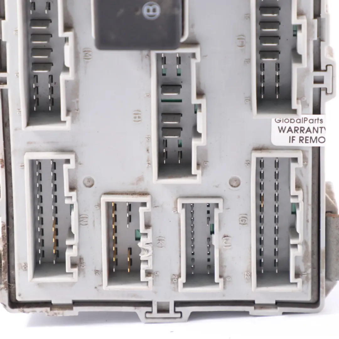 Hyundai H-1 Caja Fusibles Módulo Unidad Control ECU - SKU 919504H071 - Número de pieza 919504H071