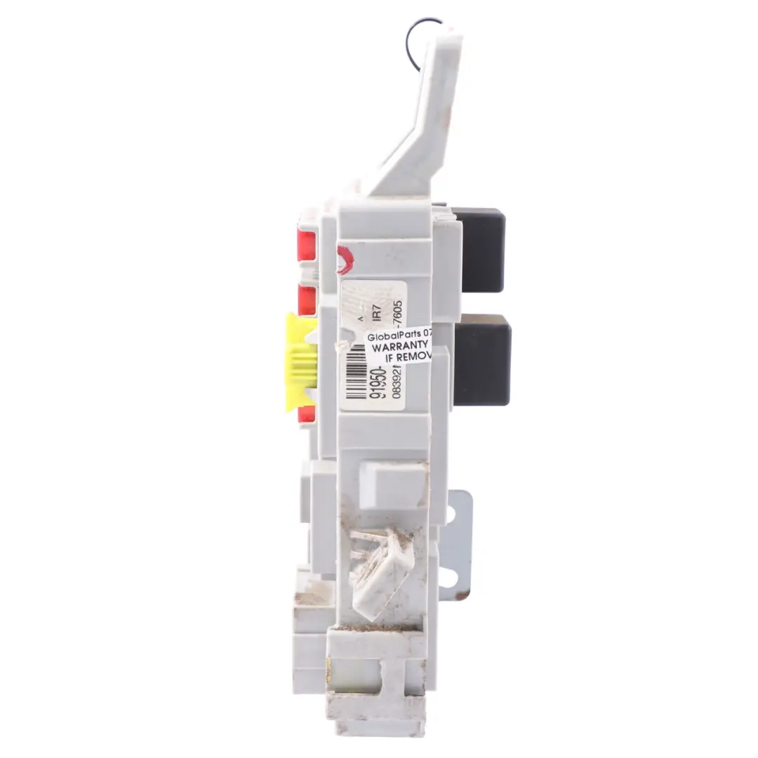 Skrzynka Bezpieczników do Hyundai H-1 o numerze 919504H071 Hyundai H-1 Skrzynka Bezpieczników - SKU 919504H071 - Numer Części 919504H071