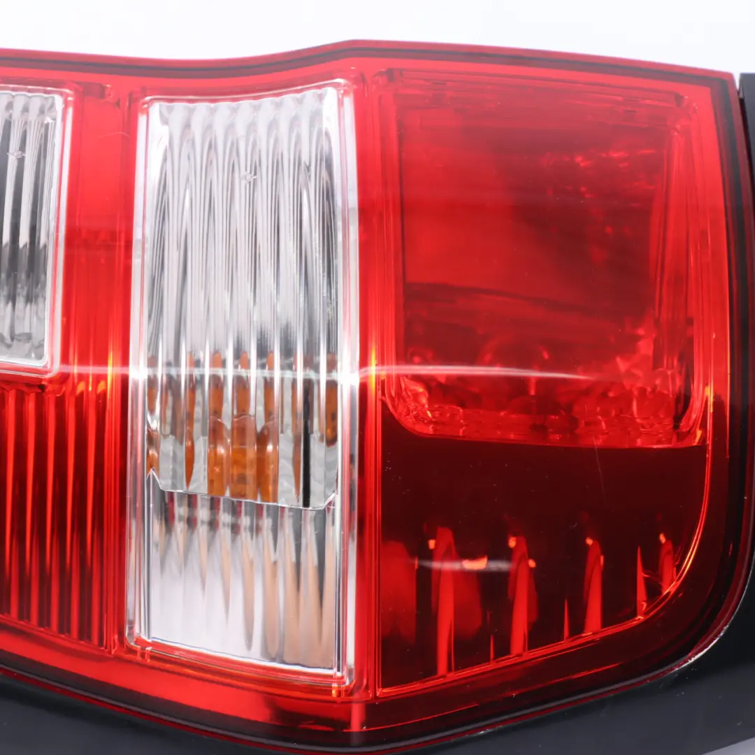 Hyundai H-1 Trunk Boot Tailgate Lamp Light Rear Right O/S - SKU 92402 4H060 - Part number 92402 4H060