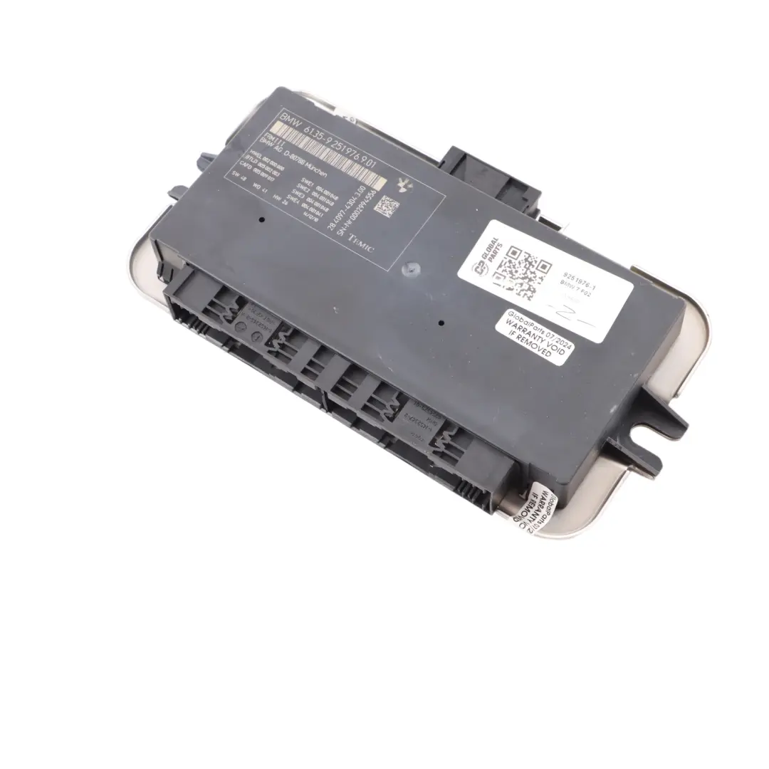 Footwell Light Control Unit Module ECU FRM III to BMW F02 with Part number 9251976 BMW F02 Footwell Light Control Unit Module ECU FRM III - SKU 9251976-1 - Part number 9251976