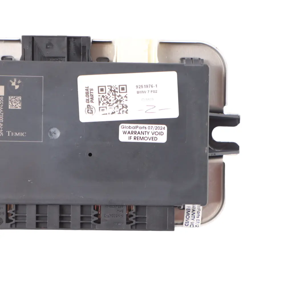 Footwell Light Control Unit Module ECU FRM III to BMW F02 with Part number 9251976 BMW F02 Footwell Light Control Unit Module ECU FRM III - SKU 9251976-1 - Part number 9251976