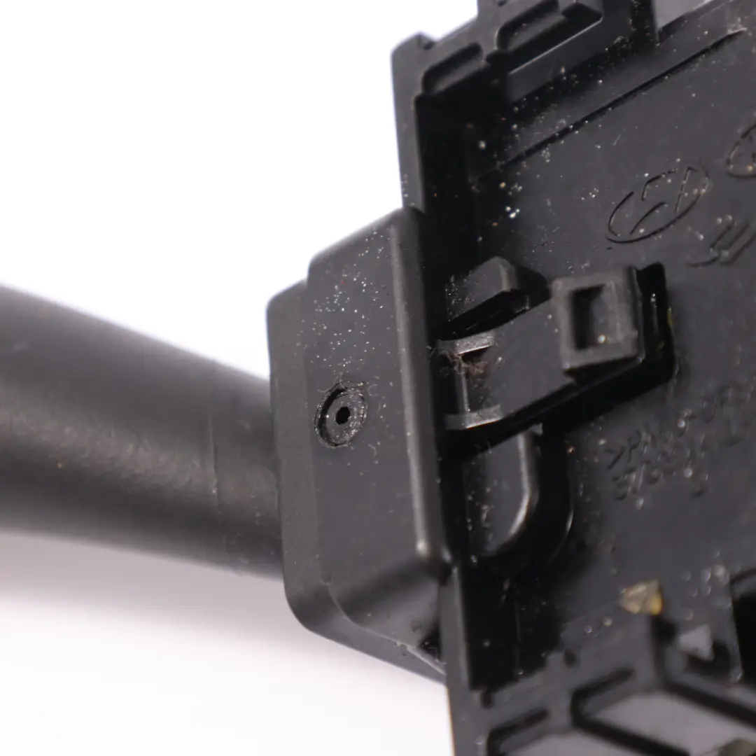 Hyundai H - 1 Starex Interruptor la luz indicadora Acechar - SKU 93410-4H000 - Número de pieza 93410-4H000
