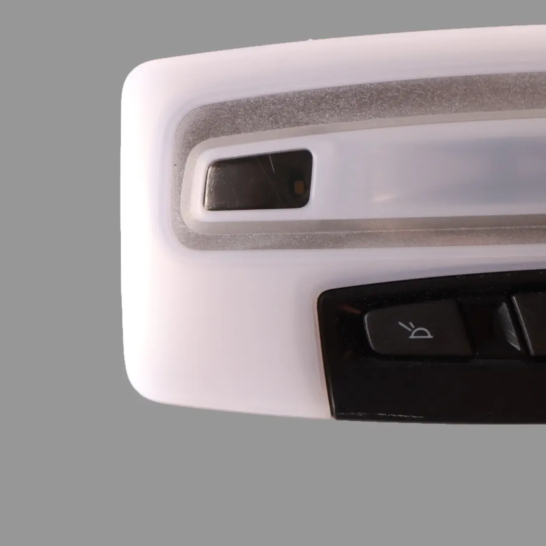 Lampe intérieure LED arrière pour BMW F46 à propos du numéro de pièce 9355405 BMW F46 Lampe intérieure LED arrière - SKU 9355405 - Numéro de pièce 9355405
