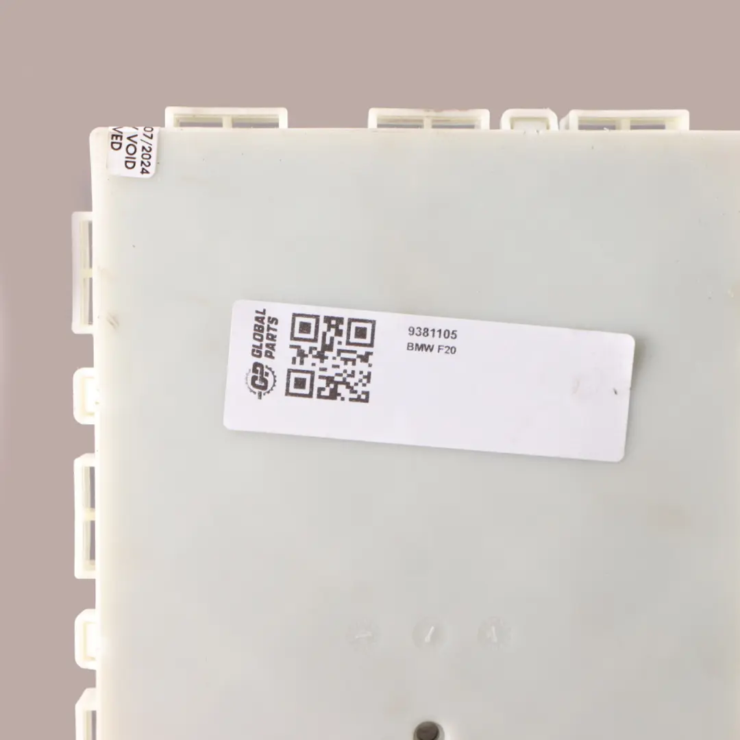 Fuse Box Control Unit SAM Module Relay to BMW F20 with Part number 9381105 BMW F20 Fuse Box Control Unit SAM Module Relay - SKU 9381105 - Part number 9381105
