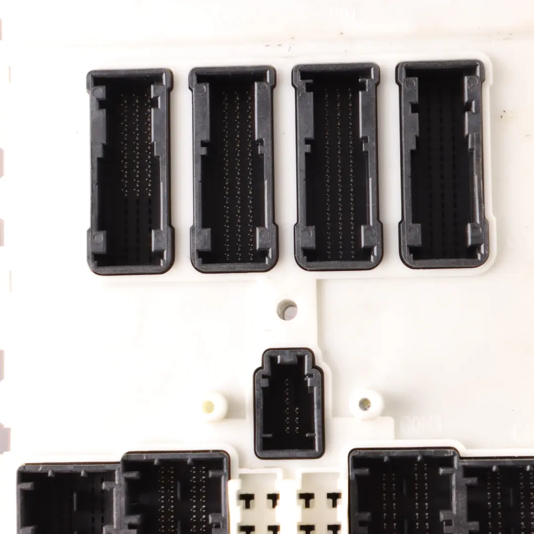 Fuse Box Control Unit SAM Module Relay to BMW F20 with Part number 9381105 BMW F20 Fuse Box Control Unit SAM Module Relay - SKU 9381105 - Part number 9381105