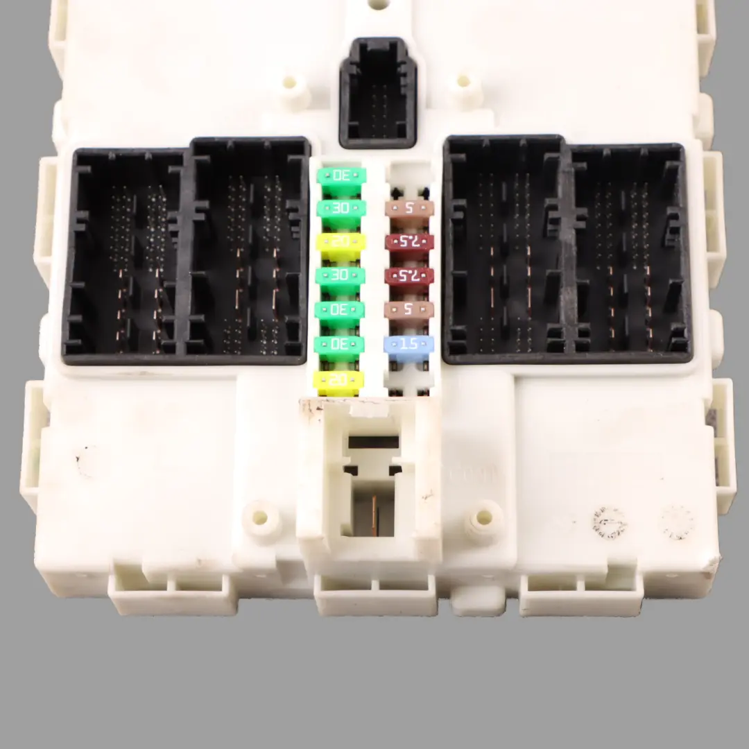 Scatola dei fusibili Modulo di controllo del corpo anteriore ECU BCM per Mini F55 con numero di parte 9383681 Mini F55 Scatola dei fusibili Modulo di controllo del corpo anteriore ECU BCM - SKU 9383681 - Numero di parte 9383681