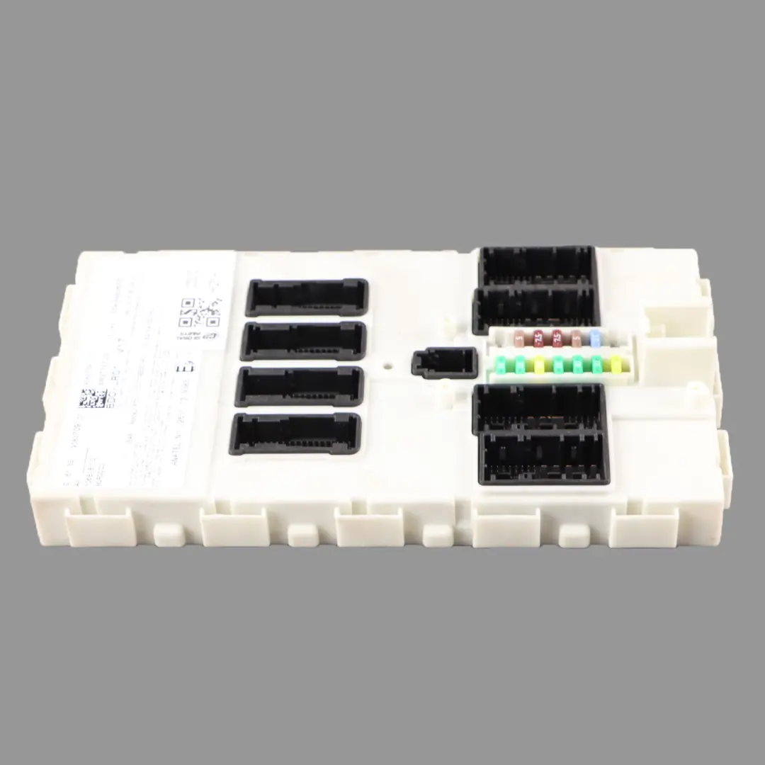 Fuse Box Body Control Module BCM ECU Unit to BMW X5 F15 X6 F16 M Sport with Part number 9383709 BMW X5 F15 X6 F16 M Sport Fuse Box Body Control Module BCM ECU Unit - SKU 9383709 - Part number 9383709