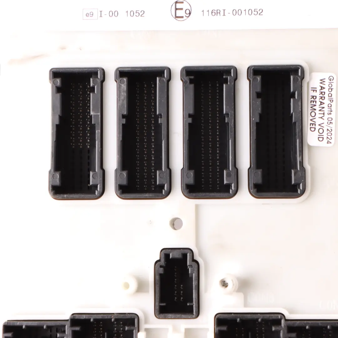 Body Control Comfort Module Unit FEM ECU to BMW F20 F22 F30 F34 F36 with Part number 9438730 BMW F20 F22 F30 F34 F36 Body Control Comfort Module Unit FEM ECU - SKU 9438730 - Part number 9438730