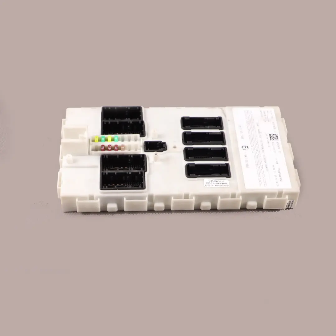 Body Control Comfort Module Unit FEM ECU to BMW F20 F22 F30 F34 F36 with Part number 9438730 BMW F20 F22 F30 F34 F36 Body Control Comfort Module Unit FEM ECU - SKU 9438730 - Part number 9438730