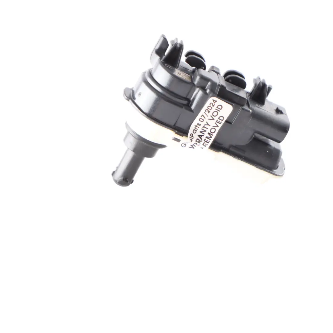 Filler Neck Fuel Tank Cover Trim Lock to BMW G26 with Part number 9447698 BMW G26 Filler Neck Fuel Tank Cover Trim Lock - SKU 9447698 - Part number 9447698