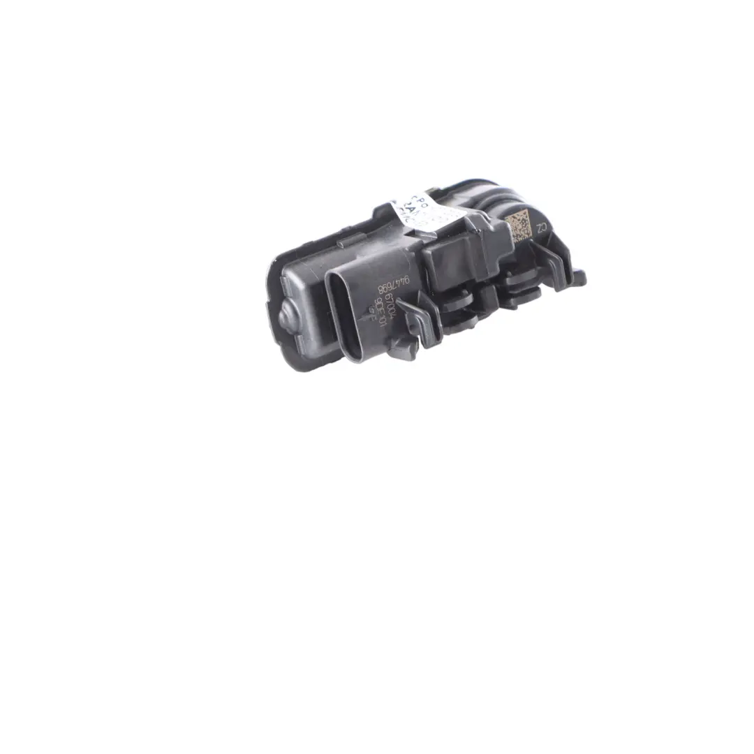 Filler Neck Fuel Tank Cover Trim Lock to BMW G26 with Part number 9447698 BMW G26 Filler Neck Fuel Tank Cover Trim Lock - SKU 9447698 - Part number 9447698