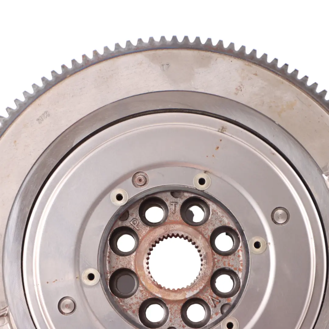 Mass Flywheel Automatic to BMW G20 G21 G30 Petrol Dual Twin with Part number 9454556 BMW G20 G21 G30 Petrol Dual Twin Mass Flywheel Automatic - SKU 9454556 - Part number 9454556