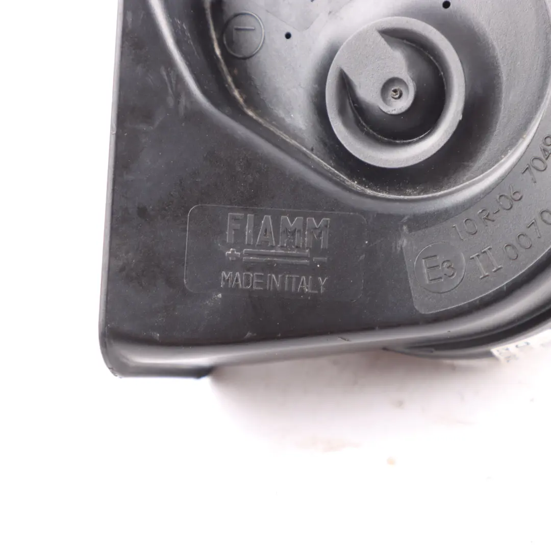 Horn Low Pitch Tone Signal Fanfare to BMW G26 with Part number 9466247 BMW G26 Horn Low Pitch Tone Signal Fanfare - SKU 9466247 - Part number 9466247