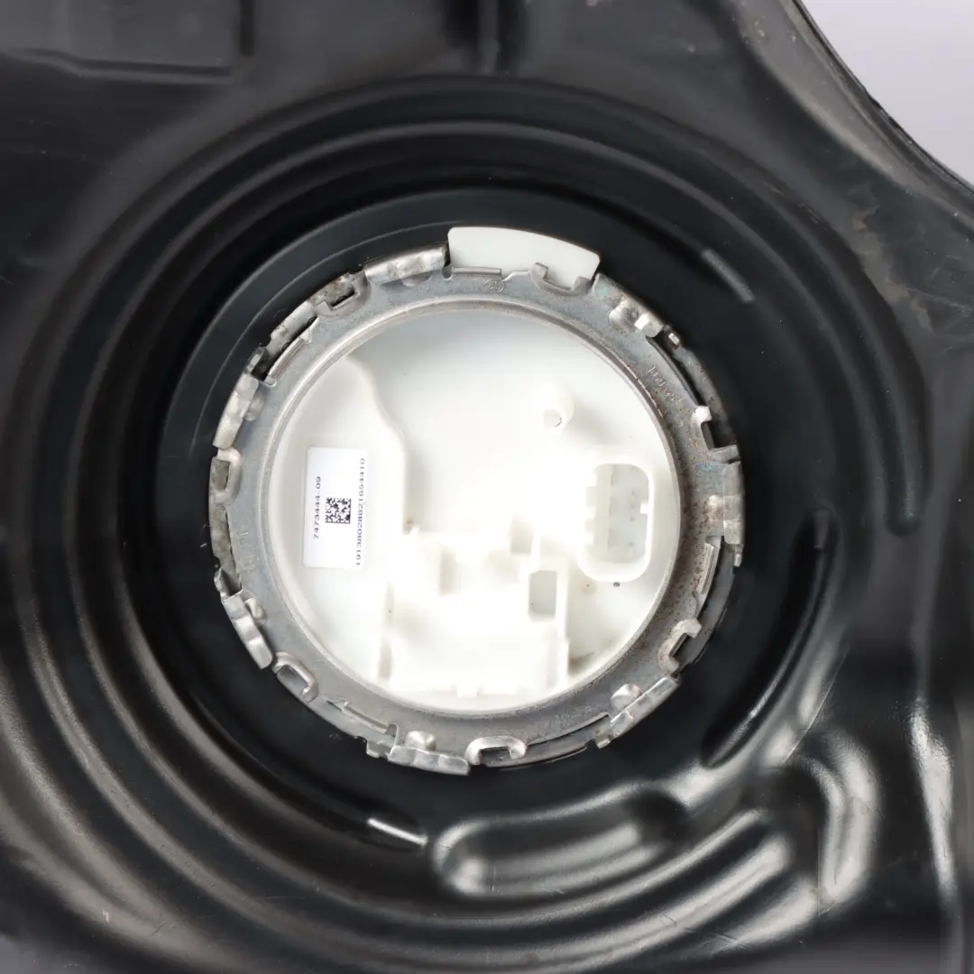 Complete Fuel Tank BMW G20 G21 Fuel Tank Reservoir Petrol to with Part number 9469498 Complete Fuel Tank BMW G20 G21 Fuel Tank Reservoir Petrol - SKU 9469498 - Part number 9469498