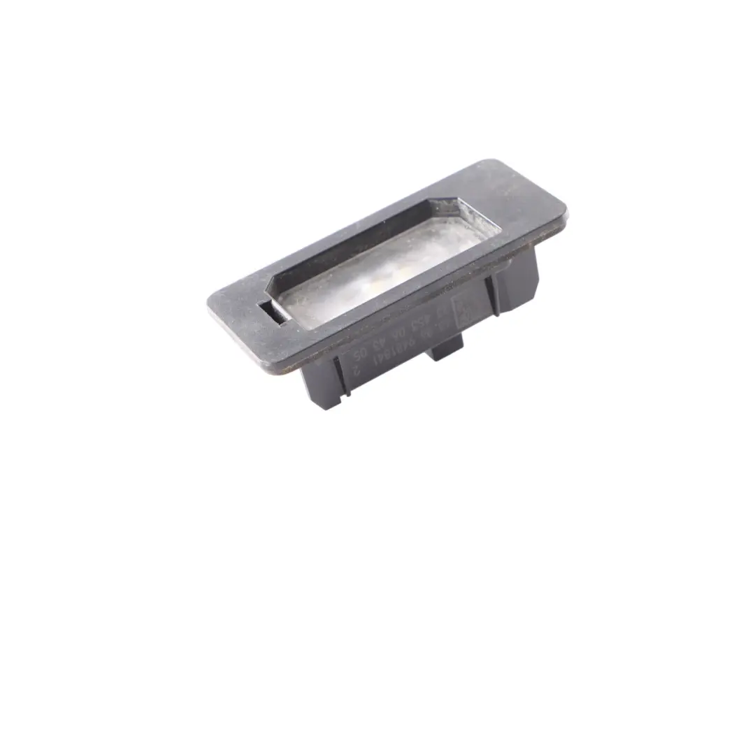 Luz de matrícula trasera para BMW G20 G21 G26 G80 G82 con número de pieza 9481841 BMW G20 G21 G26 G80 G82 Luz de matrícula trasera - SKU 9481841 - Número de pieza 9481841