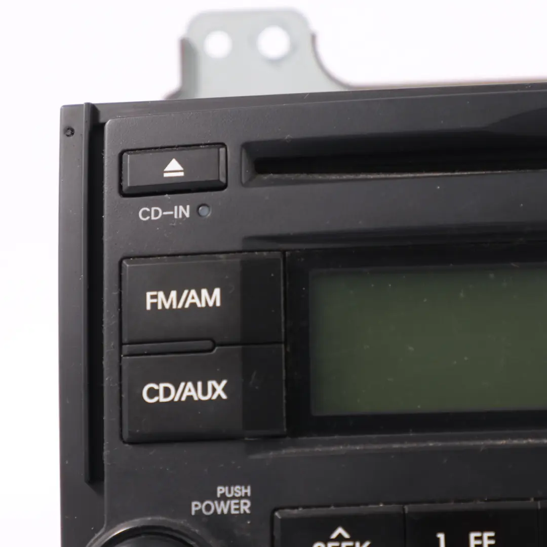  Unité principale Hyundai H-1 Radio CD Player MP3 AUX RDS Unit 96100-4H920WK - SKU 961004H920WK - Numéro de pièce 961004H920WK