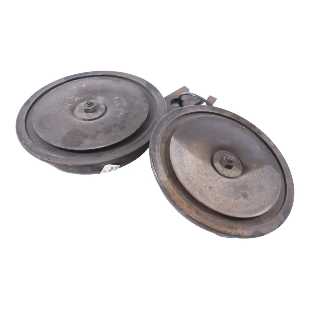 Horn Signal Low High Tone Set to Hyundai H-1 with Part number 96610-4H101 Hyundai H-1 Horn Signal Low High Tone Set - SKU 96610-4H101 - Part number 96610-4H101