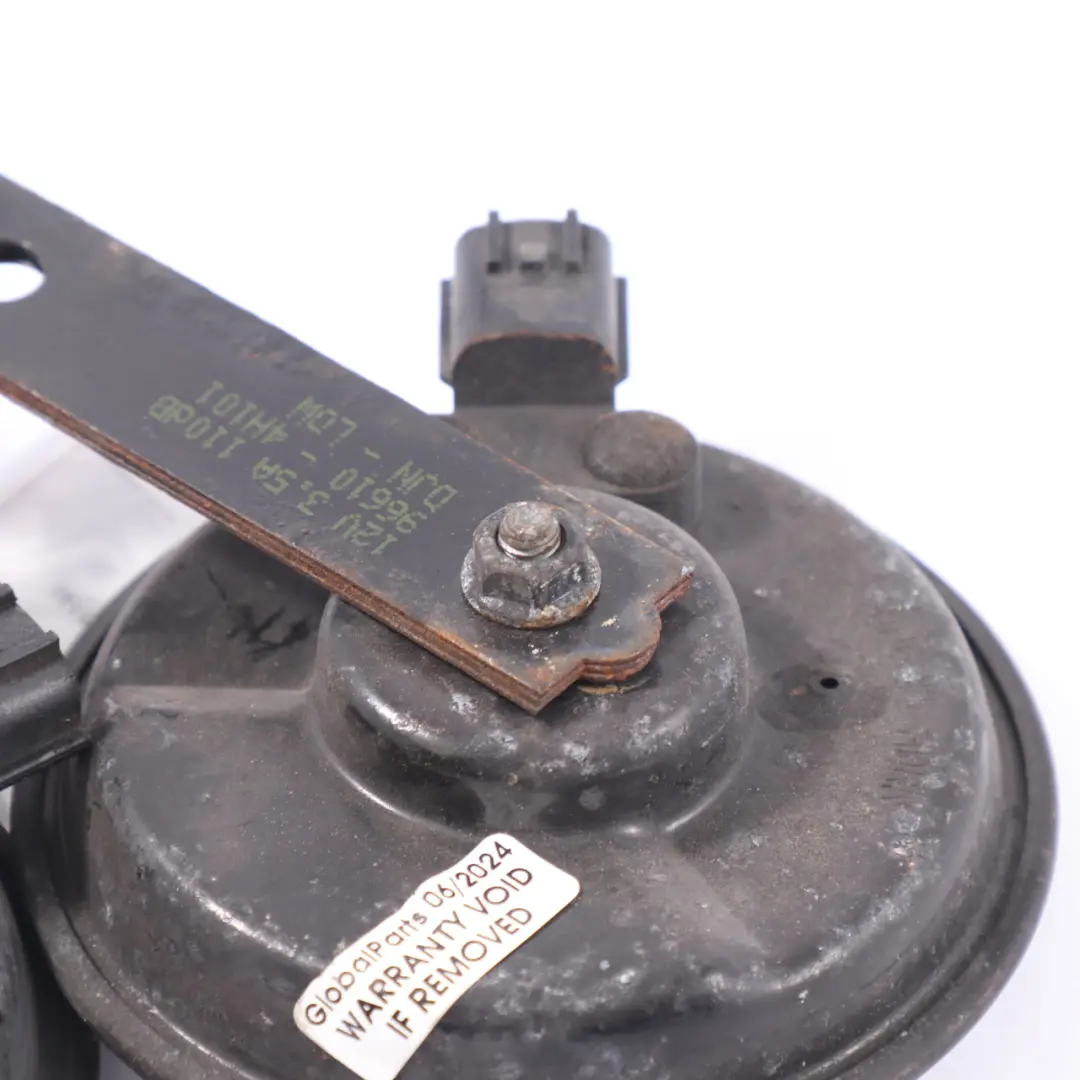 Klakson Sygnał Dźwiękowy Komplet do Hyundai H-1 o numerze 96610-4H101 Hyundai H-1 Klakson Sygnał Dźwiękowy Komplet - SKU 96610-4H101 - Numer Części 96610-4H101