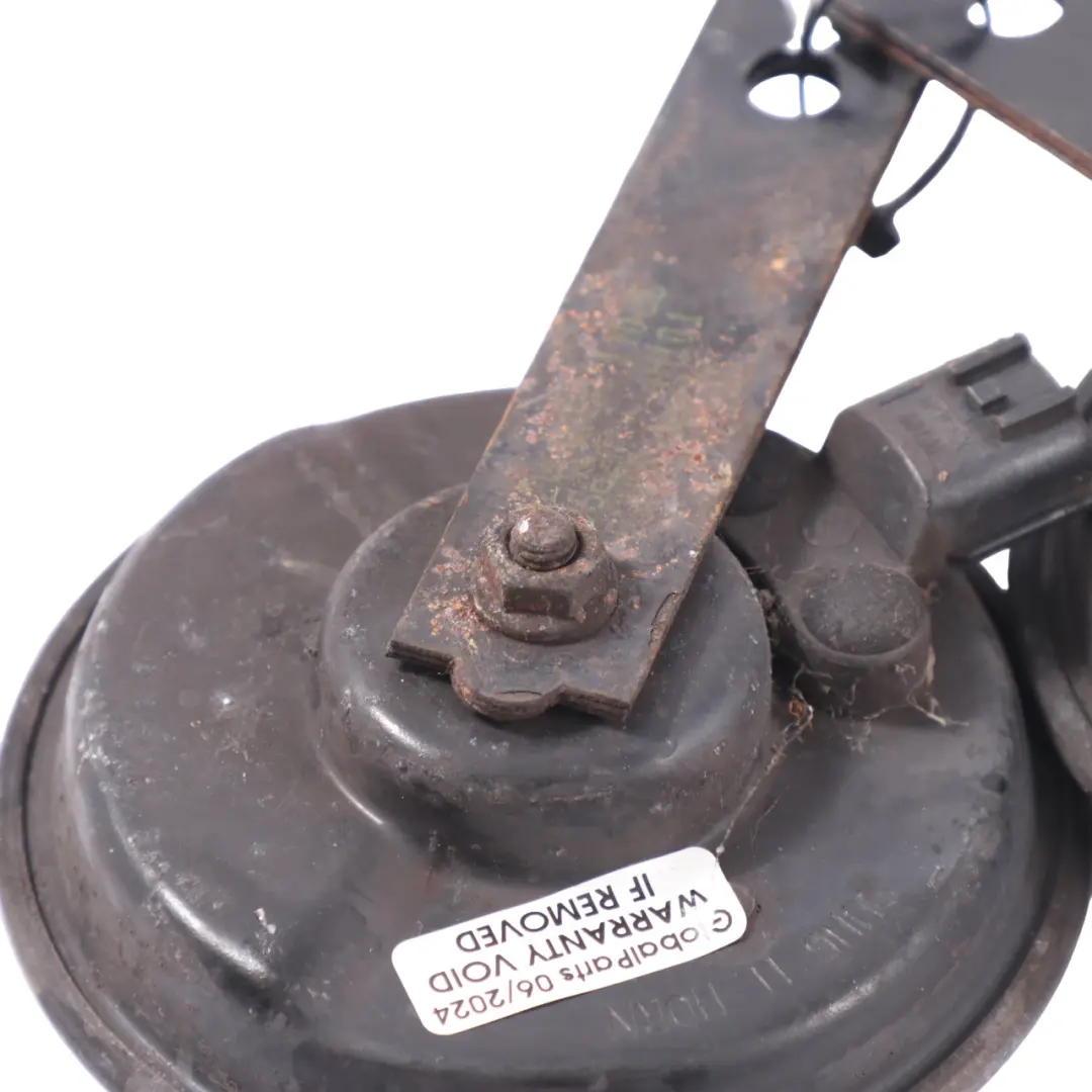 Señal Cuerno Sirena Bajo Alto Tono Set para Hyundai H-1 con número de pieza 96610-4H101 Hyundai H-1 Señal Cuerno Sirena Bajo Alto Tono Set - SKU 96610-4H101 - Número de pieza 96610-4H101