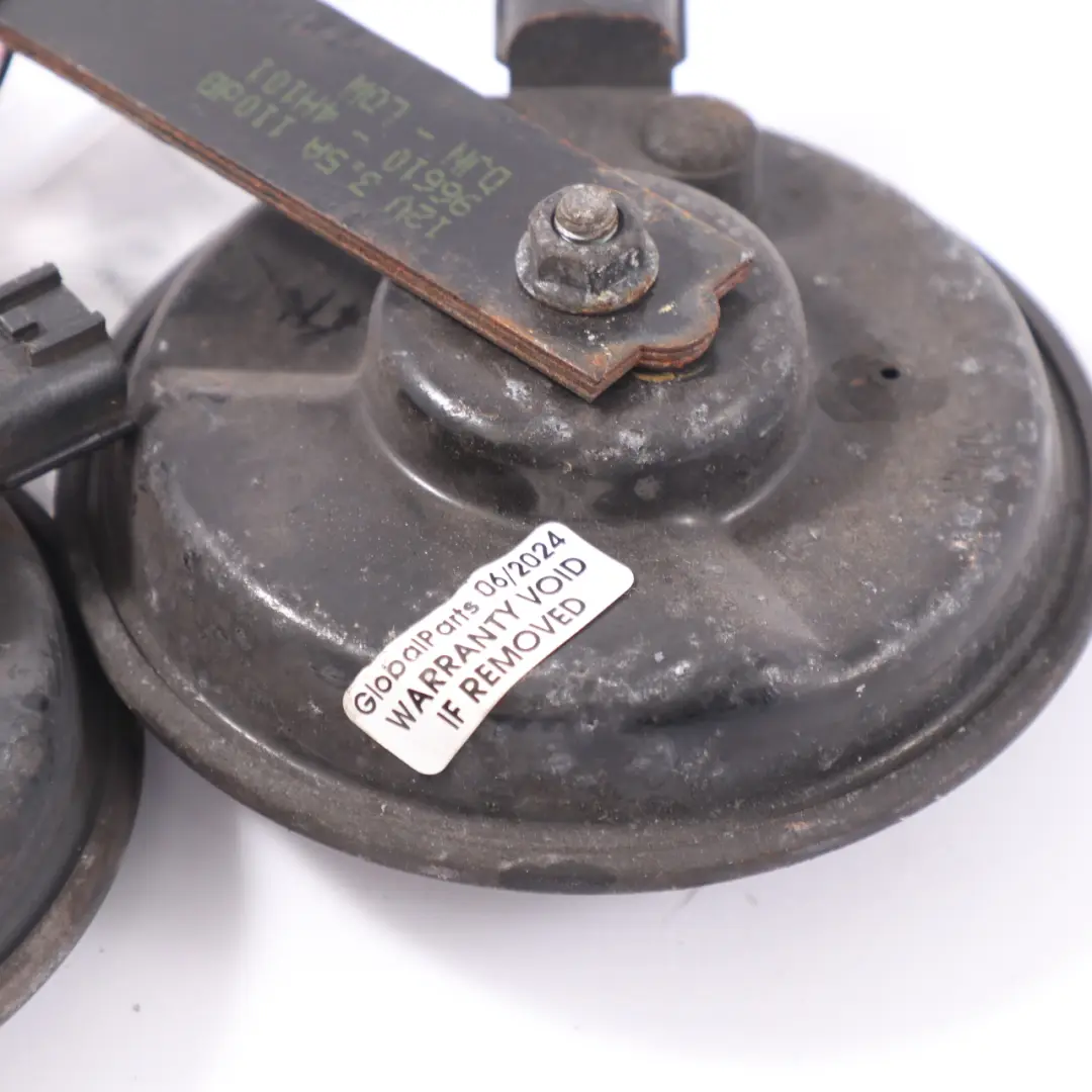 Hornsignal Sirene Tief Hoch Ton Satz für Hyundai H-1 mit Teilenummer 96610-4H101 Hyundai H-1 Hornsignal Sirene Tief Hoch Ton Satz - SKU 96610-4H101 - Teilenummer 96610-4H101