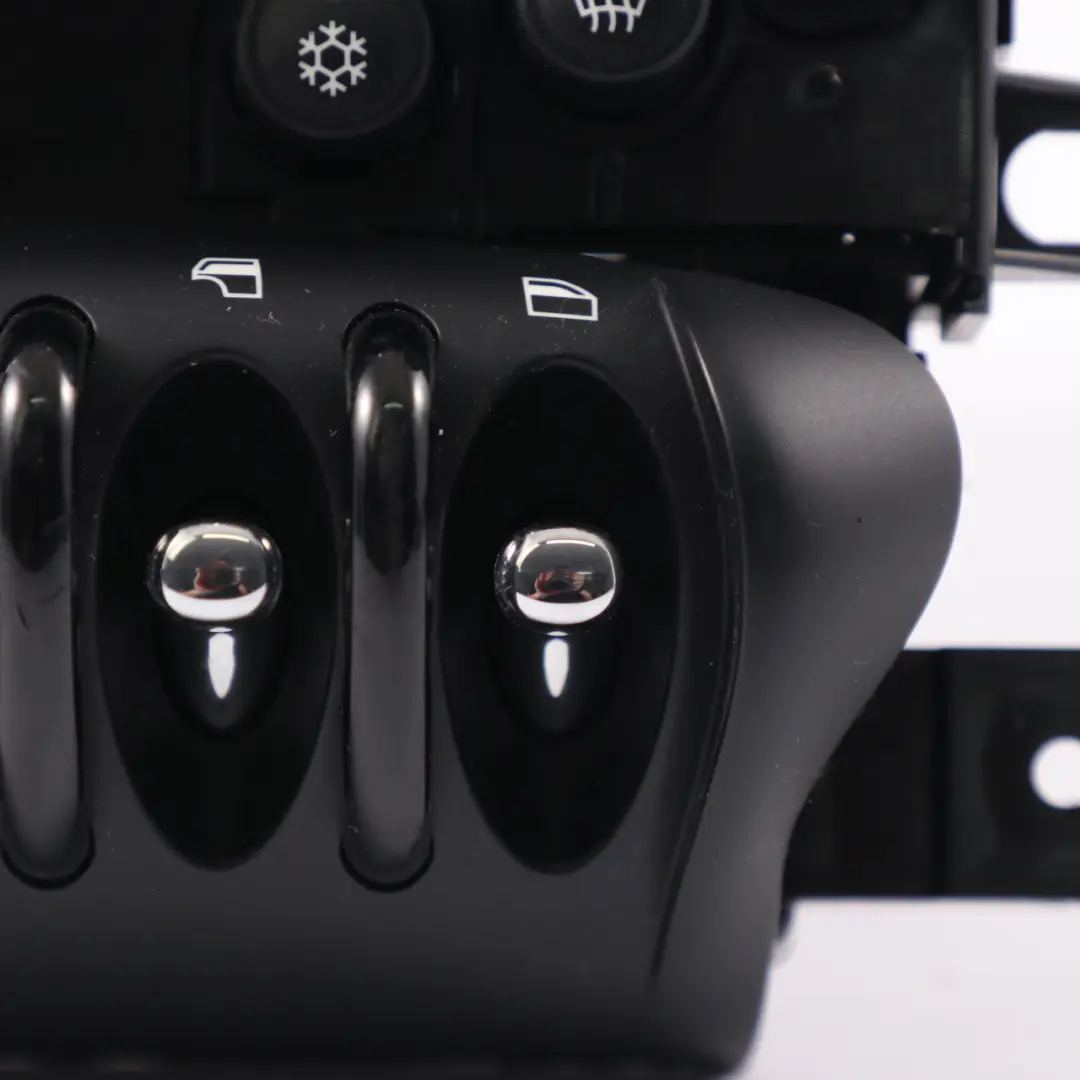 Interruttore dell'unità controllo climatizzatore automatico per Mini Cooper R60 R61 con numero di parte 9812027 Mini Cooper R60 R61 Interruttore dell'unità controllo climatizzatore automatico - SKU 9812027-3 - Numero di parte 9812027