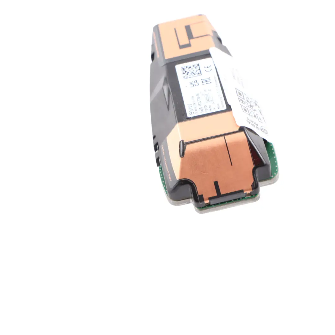 Módulo De Unidad Amplificadora Receptora Shark Antena Techo para BMW I4 G26 con número de pieza 9825130 BMW I4 G26 Módulo De Unidad Amplificadora Receptora Shark Antena Techo - SKU 9825130 - Número de pieza 9825130