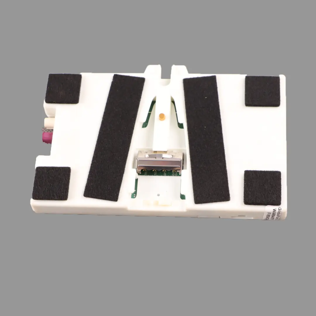 Telematics System Control Unit Module Navigation ATM ECE 4G WLAN to BMW G30 with Part number 9843935 BMW G30 Telematics System Control Unit Module Navigation ATM ECE 4G WLAN - SKU 9843935 - Part number 9843935