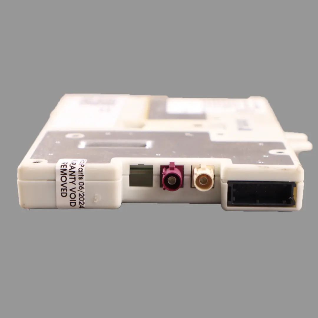 Telematics System Control Unit Module Navigation ATM ECE 4G WLAN to BMW G30 with Part number 9843935 BMW G30 Telematics System Control Unit Module Navigation ATM ECE 4G WLAN - SKU 9843935 - Part number 9843935