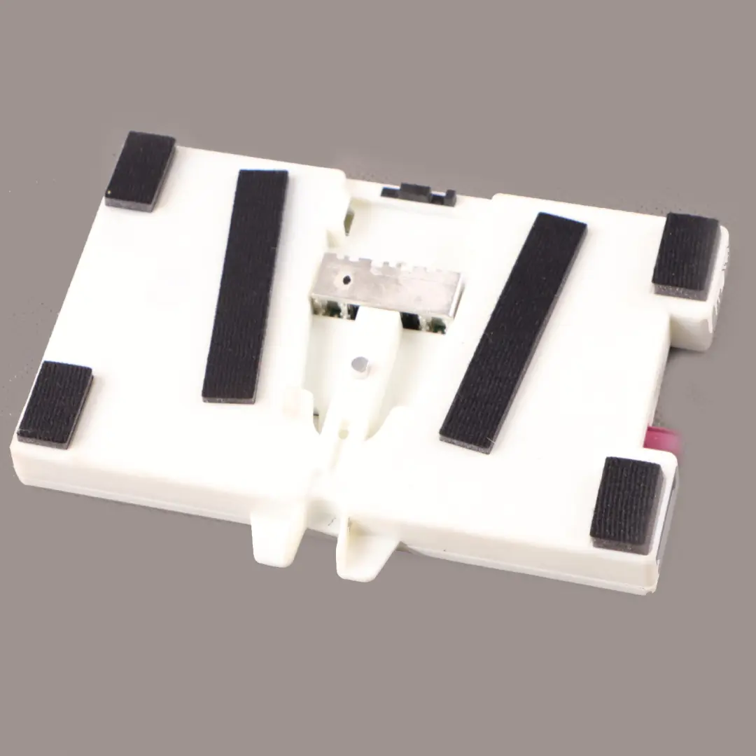 Telematic Control 1D Comunication Module Unit ECU to BMW G20 320i with Part number 9878206 BMW G20 320i Telematic Control 1D Comunication Module Unit ECU - SKU 9878206 - Part number 9878206