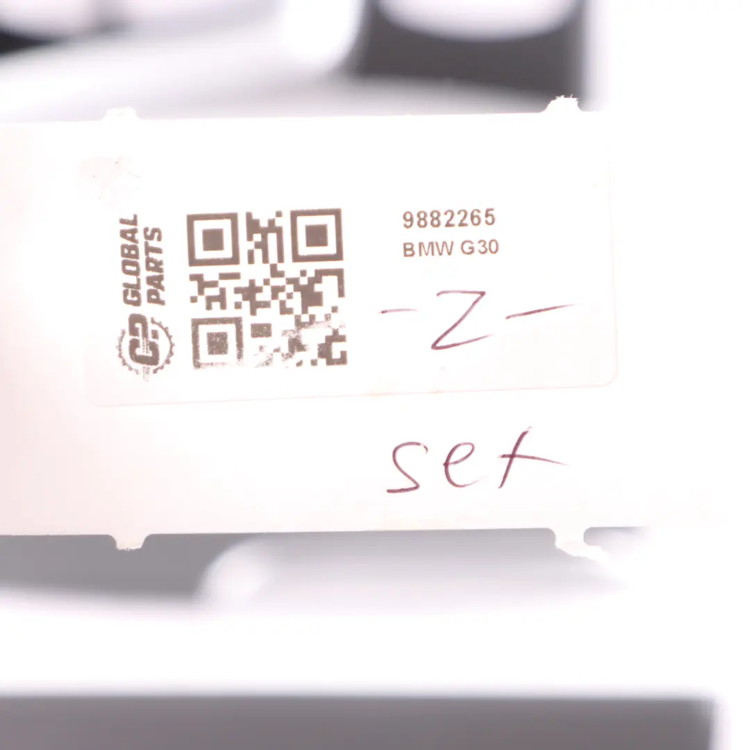 Centre Console Covering Trim Panel Cover A2216820016 to Mercedes W221 with Part number 9882265 Mercedes W221 Centre Console Covering Trim Panel Cover A2216820016 - SKU 9882265 - Part number 9882265