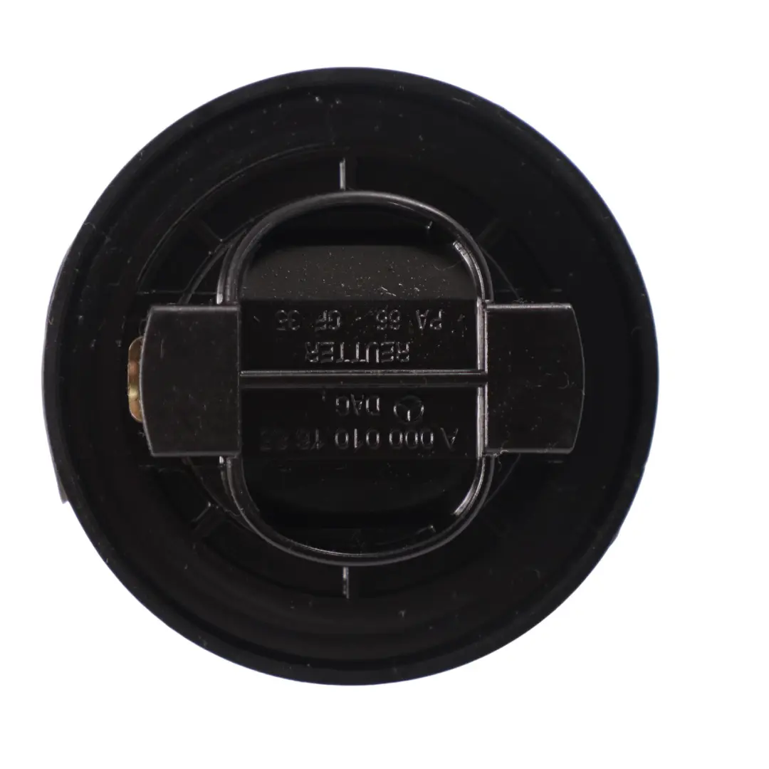 Capuchon tuyau remplissage Capuchon remplissage Mercedes W204 - SKU A0000101685 - Numéro de pièce A0000101685