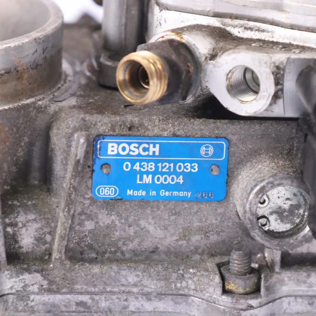 M103 KE-Jetronic Kraftstoffverteiler Luftmengenmesser für Mercedes W124 mit Teilenummer A0000742014 Mercedes W124 M103 KE-Jetronic Kraftstoffverteiler Luftmengenmesser - SKU A0000742014 - Teilenummer A0000742014