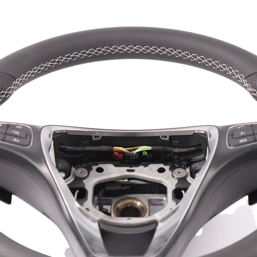 Kierownica NOWA Czarna Skóra Łopatki Multifunkcja do Mercedes W205 C253 o numerze A0004600507 Mercedes W205 C253 Kierownica NOWA Czarna Skóra Łopatki Multifunkcja - SKU A0004600507-2 - Numer Części A0004600507