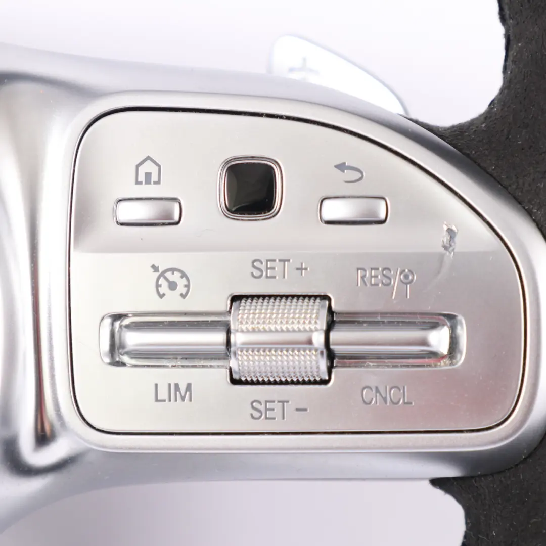 NUOVO in Pelle Nera Alcantara Cambio al Volante per Volante Mercedes W177 W205 W247 con numero di parte A0004609313 Volante Mercedes W177 W205 W247 NUOVO in Pelle Nera Alcantara Cambio al Volante - SKU A0004609313-1 - Numero di parte A0004609313