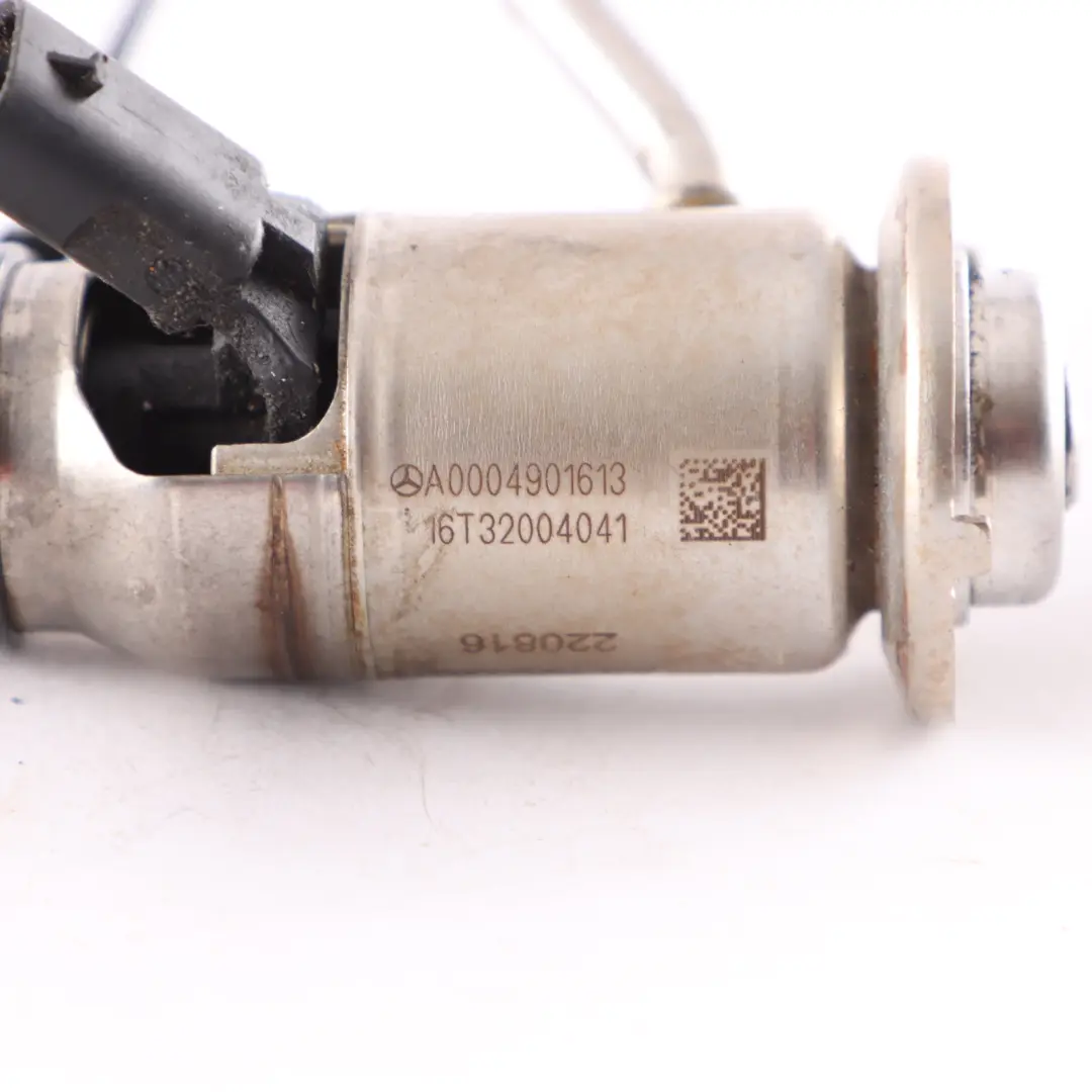 Adblue Einspritzdüse Zusatzstoffdüse für Mercedes W213 mit Teilenummer A0004901613 Mercedes W213 Adblue Einspritzdüse Zusatzstoffdüse - SKU A0004901613 - Teilenummer A0004901613