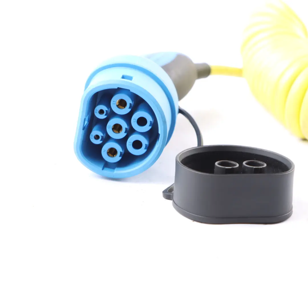 Portable Battery Charging Cable Charger Wiring Harness to Mercedes W205 with Part number A0005832198 Mercedes W205 Portable Battery Charging Cable Charger Wiring Harness - SKU A0005832198 - Part number A0005832198